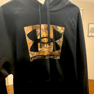 Camo under armor hoodie